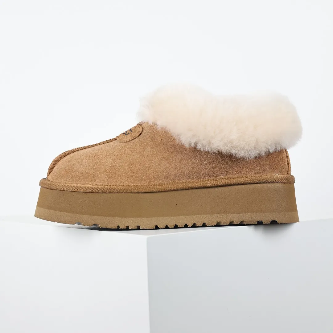 Pick up locally 💰460, the core recommendation is good price E4 UGG Tazite thick-soled autumn and winter sheep fur integrated snow boots, Xiaohongshu hot style, Henan Longfeng leather production, cashmere insoles, keeping warm in winter, and a very suitable choice for home use. In the new year, uug launched a style series, which is partially biased towards the preferences of young consumers, and has also been at the forefront of fashion trends. The material of the shoe body is UGGPURE™ implanted wool insole. Lightweight, non-slip and comfortable rubber outsole. With brand LOGO and complete packaging. Size: 35 36 37 38 39 40. It is recommended to choose one size larger.